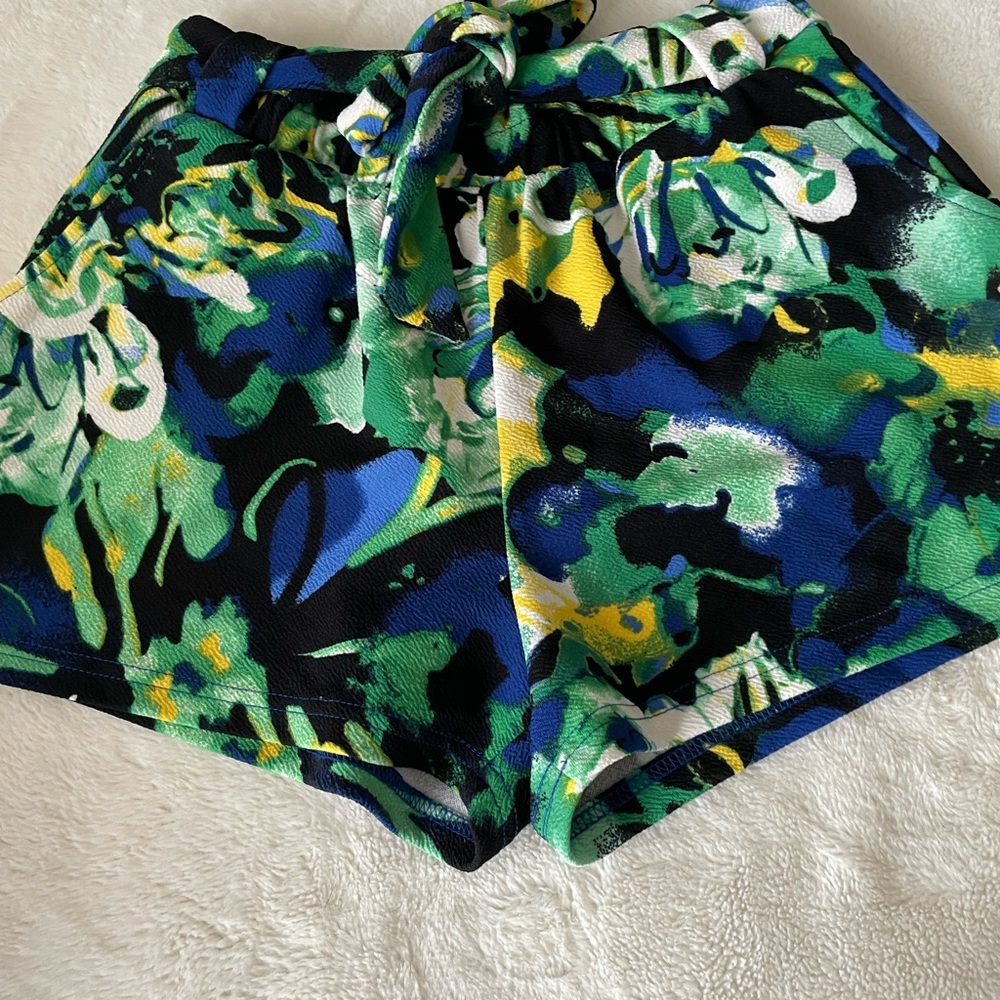 💚Spring/Summer shorts Size Small - Picture 6 of 8